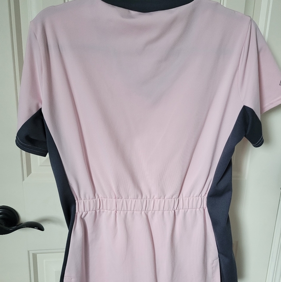 Scrub Top Haul - Picture 4 of 4